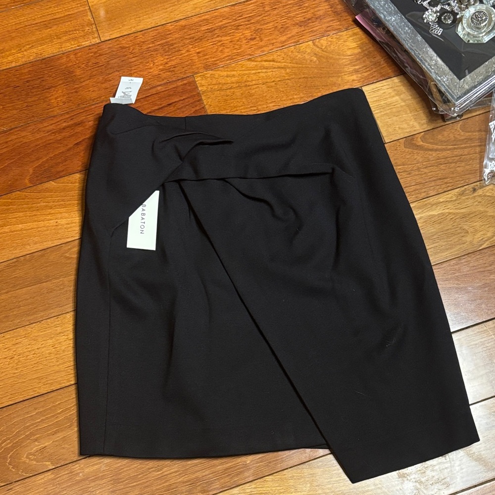 Aritzia Babaton Black Pencil Skirt NWT